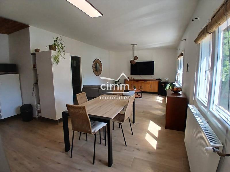 Maison - 240 m² - 4 pièces