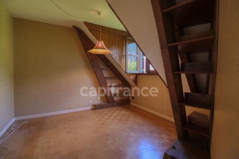 Maison - 151 m² - 7 pièces