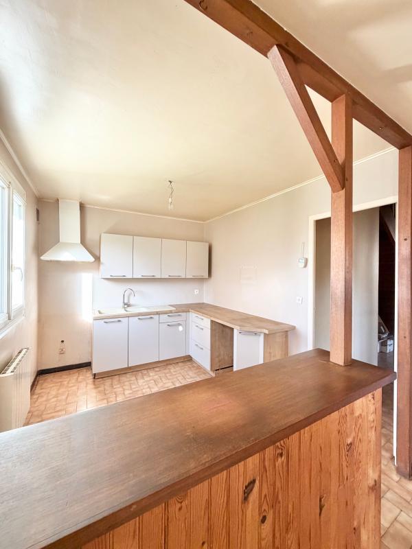 Maison - 95 m² - 5 pièces