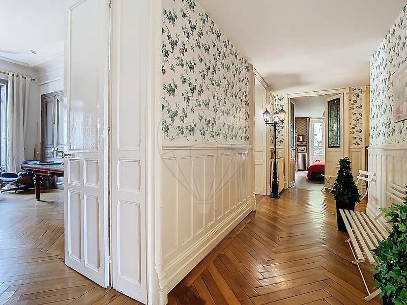 Appartement - 265 m² - 8 pièces