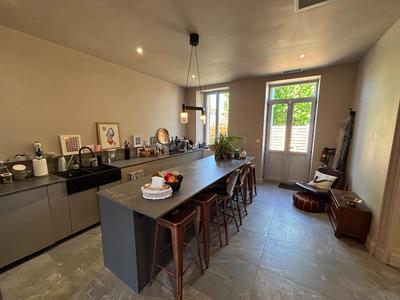 Maison de maîtres - 190 m² - 8 pièces