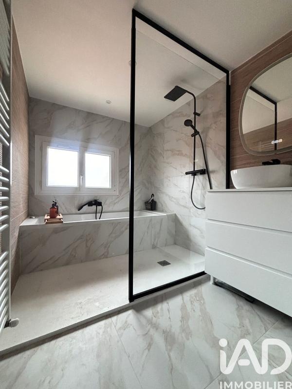 Maison de ville - 125 m² - 5 pièces