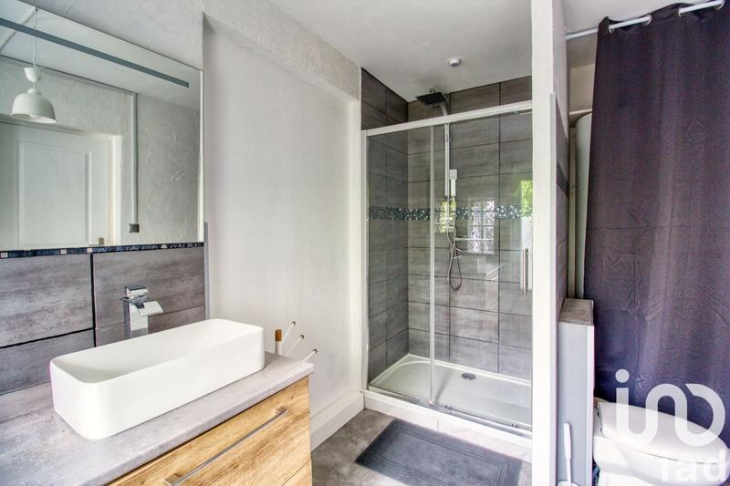 Maison - 164 m² - 8 pièces