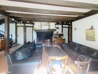 Maison - 206 m² - 8 pièces