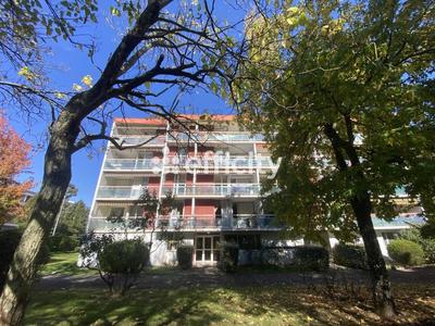 Appartement - 85 m² - 3 pièces