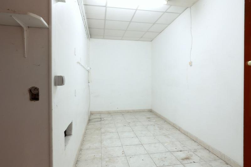 Local commercial - 369 m² - 14 pièces