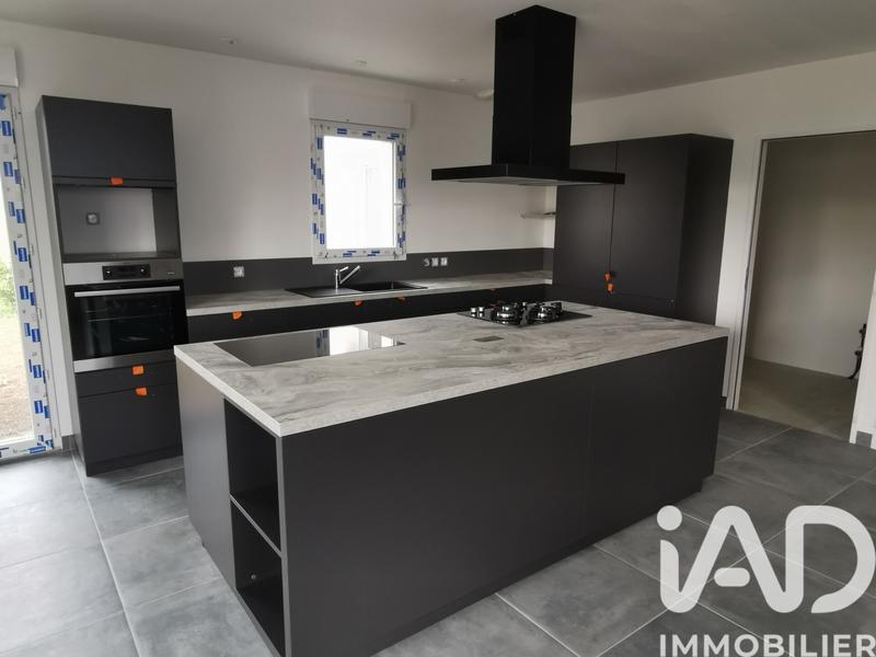 Maison - 100 m² - 1 pièce