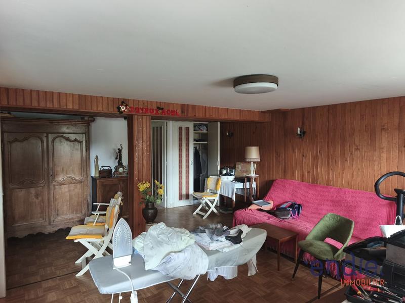 Maison - 176 m² - 9 pièces