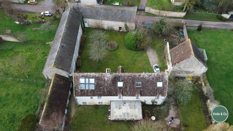 Maison ancienne - 246 m² - 9 pièces