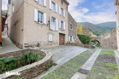 Maison de village - 203 m² - 7 pièces