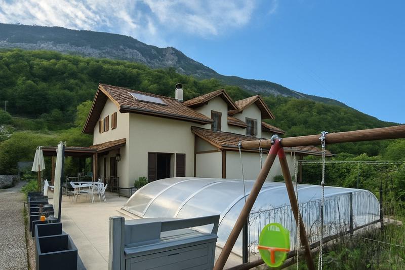 Maison - 151 m² - 7 pièces