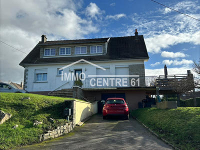 Maison - 135 m² - 5 pièces