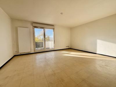 Appartement - 79 m² - 4 pièces