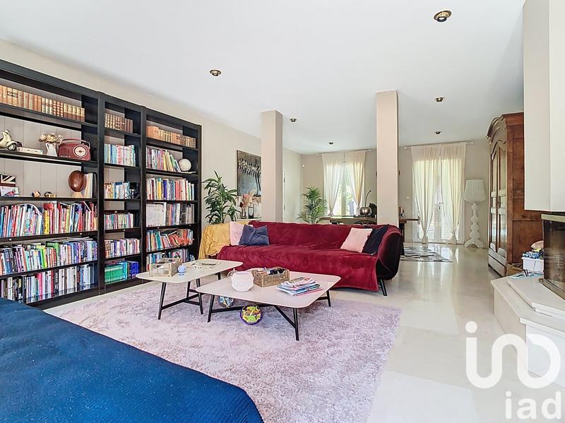 Maison - 280 m² - 7 pièces