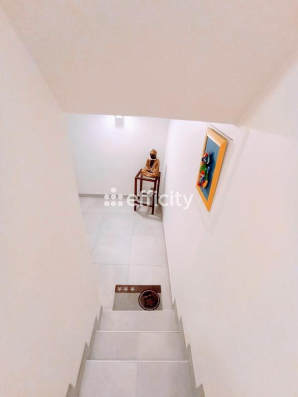 Villa - 180 m² - 6 pièces