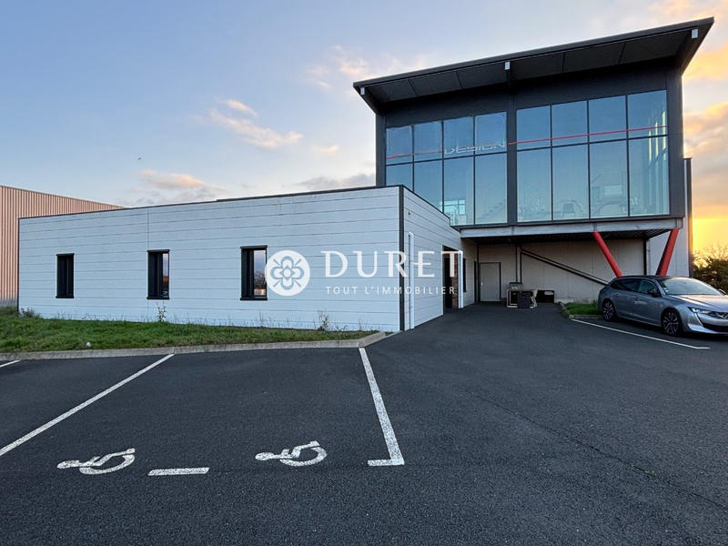 Local d'activités - 2 820 m²