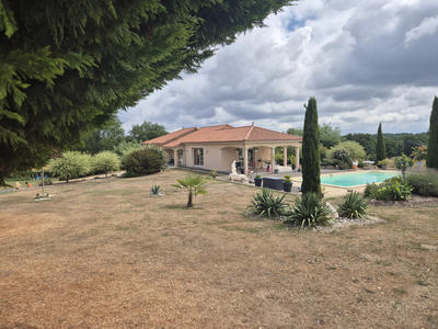 Maison - 149 m² - 6 pièces