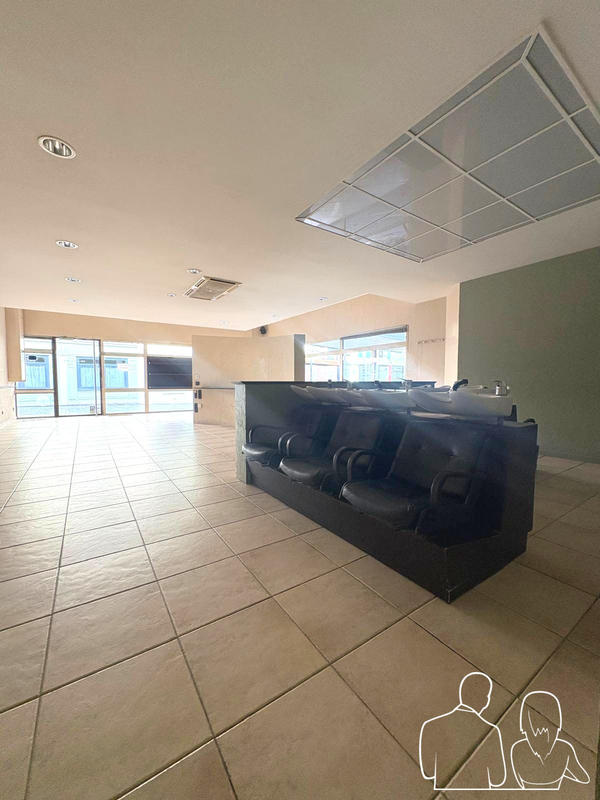 Local commercial - 90 m² - 3 pièces