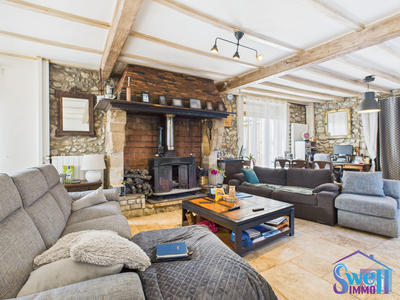 Mas - 543 m² - 16 pièces