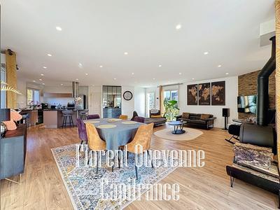 Maison - 111 m² - 5 pièces