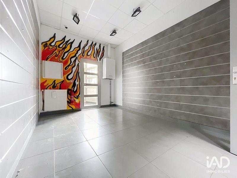 Local commercial - 638 m²