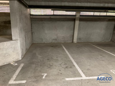 Parking / Garage - 13 m²