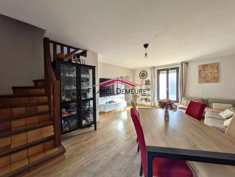 Maison traditionnelle - 108 m² - 5 pièces