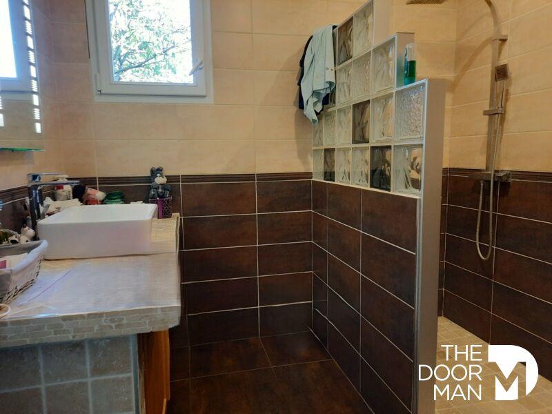 Propriété - 150 m² - 5 pièces