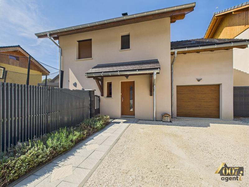 Maison - 101 m² - 5 pièces