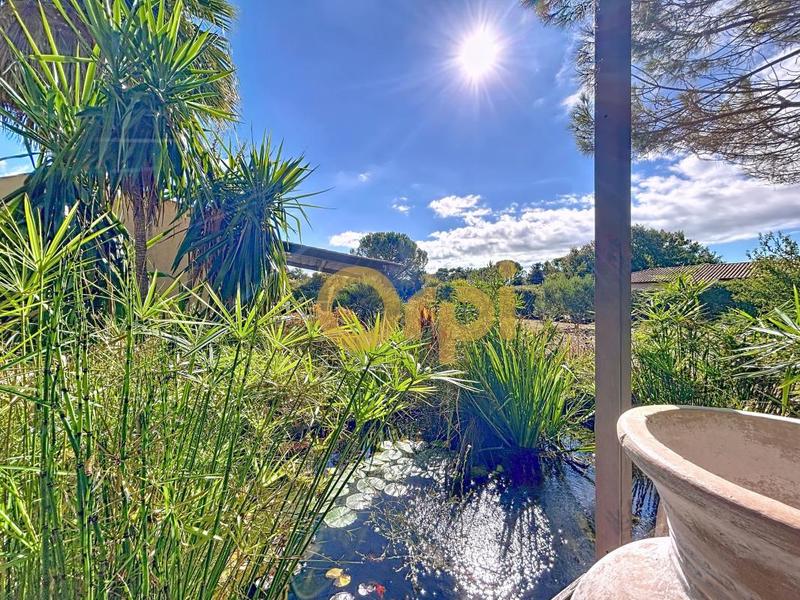 Maison - 99 m² - 5 pièces