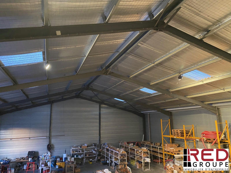 Entrepôt - 335 m²