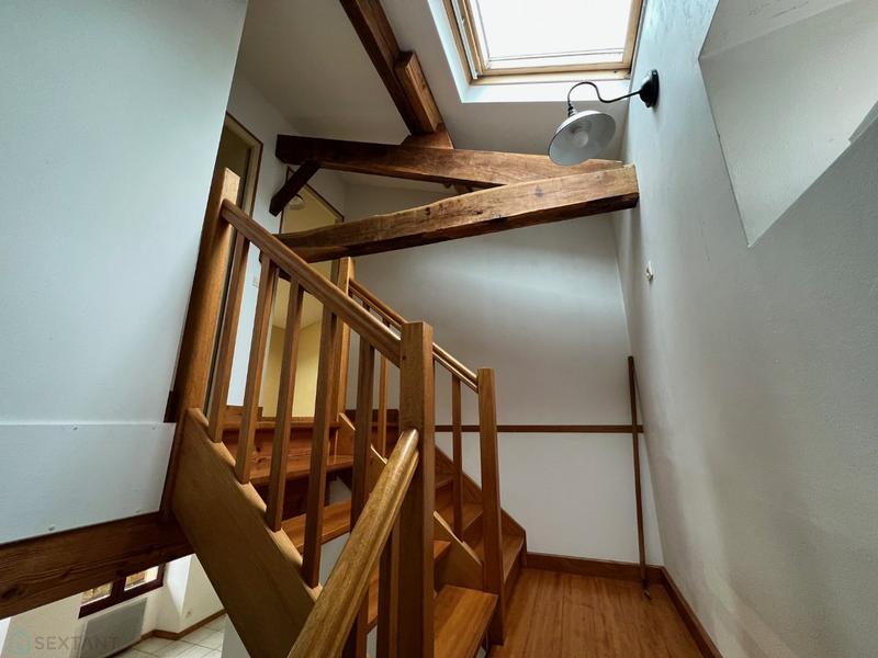 Corps de ferme - 195 m² - 9 pièces