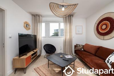 Chambre - 9 m² - 1 pièce