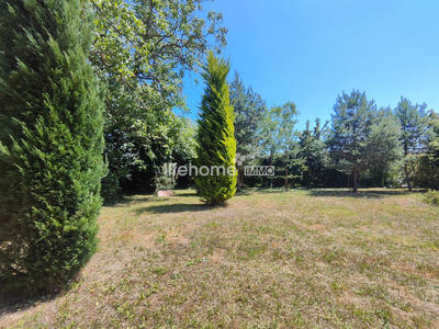 Terrain - 2 800 m²