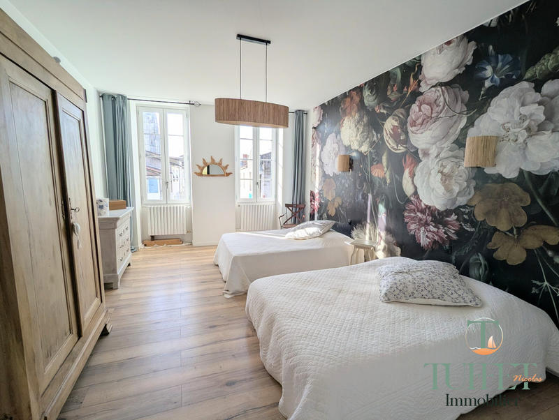 Maison ancienne - 200 m² - 5 pièces