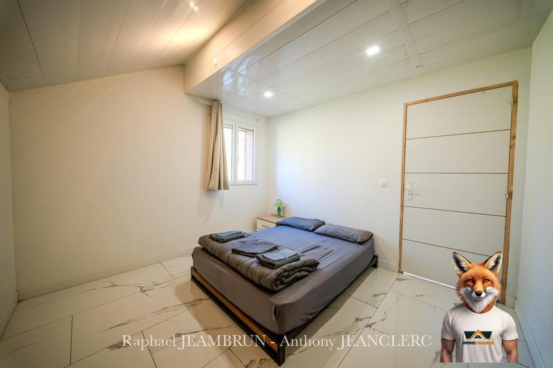 Maison - 346 m² - 15 pièces