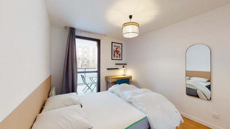 Appartement - 99 m² - 6 pièces