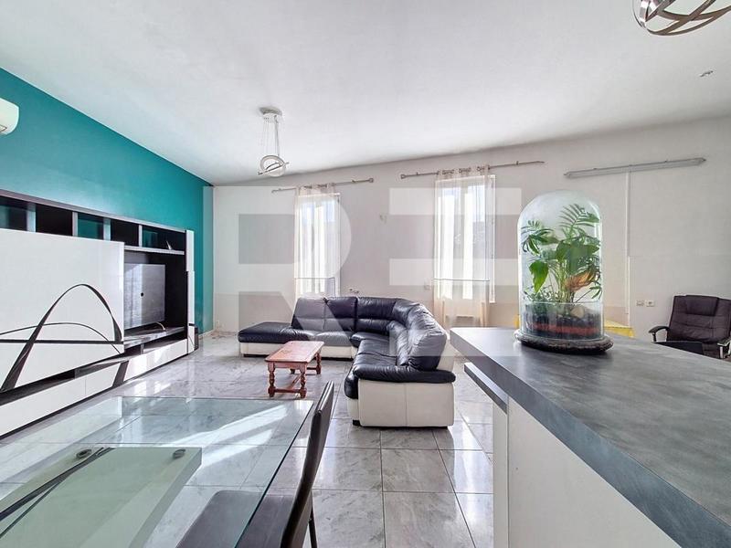 Appartement - 104 m² - 3 pièces