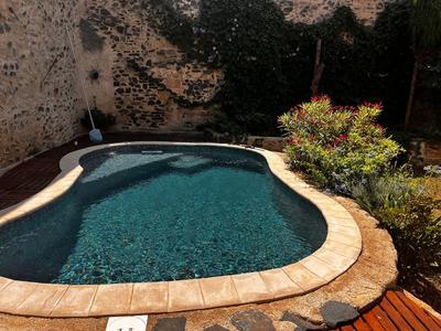 Maison - 315 m² - 10 pièces