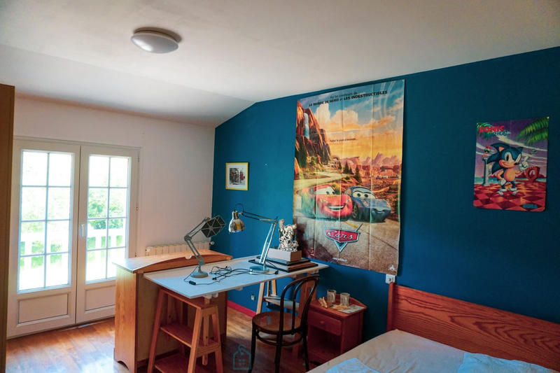 Maison - 219 m² - 9 pièces