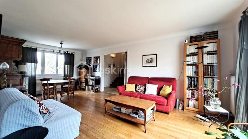 Propriété - 142 m² - 8 pièces