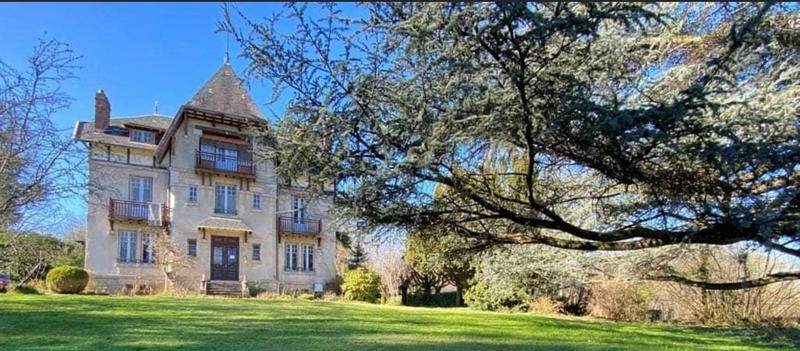 Manoir - 300 m² - 11 pièces