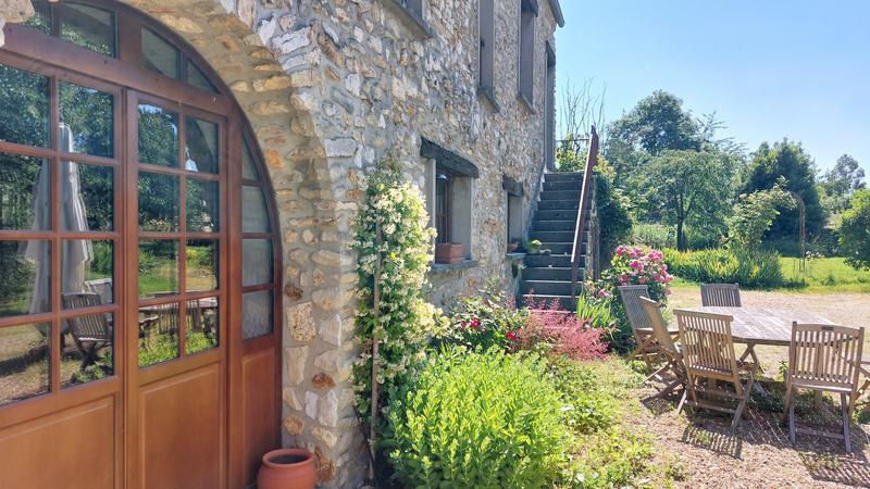 Maison ancienne - 209 m² - 7 pièces