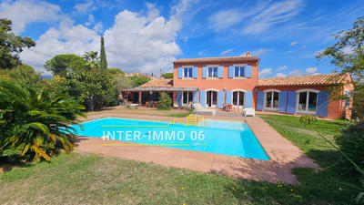 Villa - 193 m² - 6 pièces