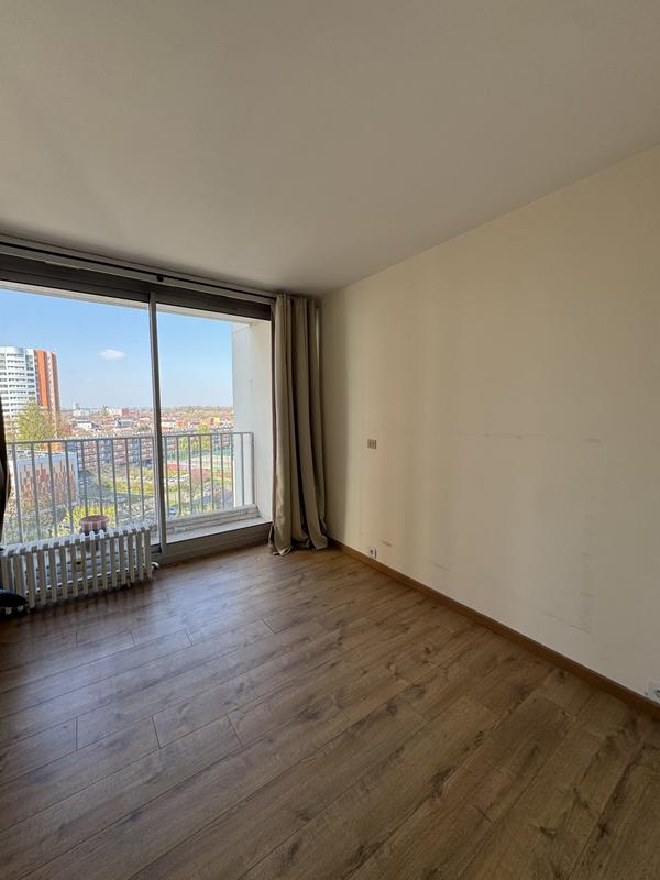 Appartement - 98 m² - 6 pièces
