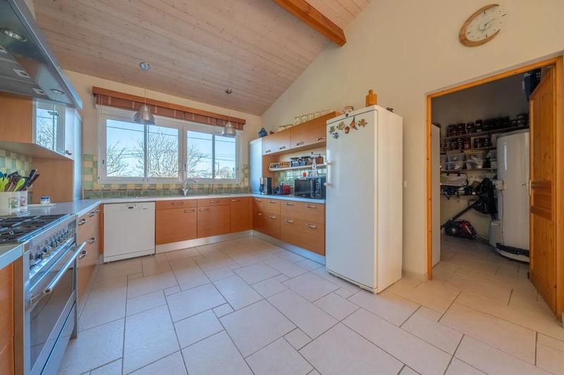 Maison - 196 m² - 6 pièces
