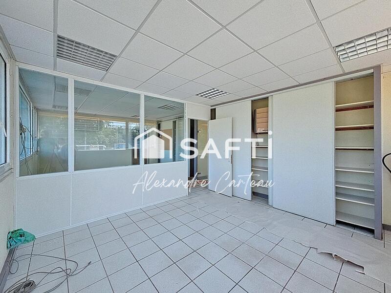 Local commercial - 443 m² - 10 pièces