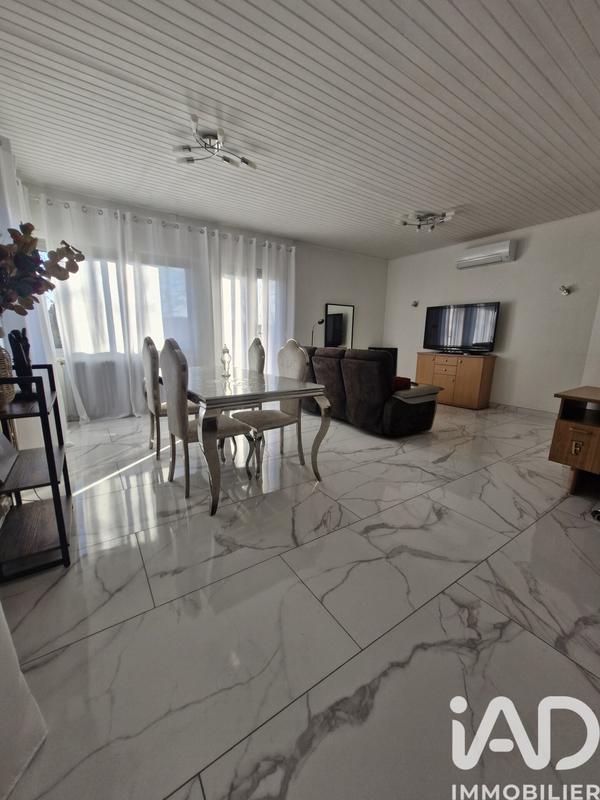 Maison - 230 m² - 6 pièces