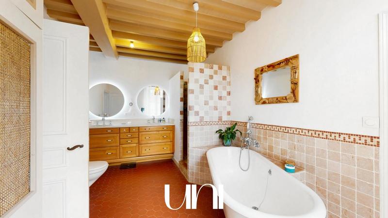 Maison - 165 m² - 6 pièces