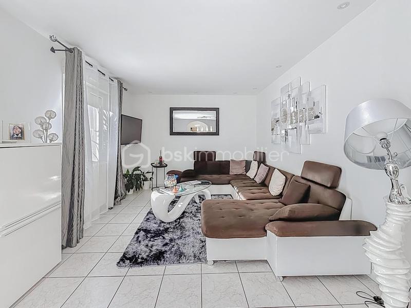 Maison traditionnelle - 105 m² - 5 pièces